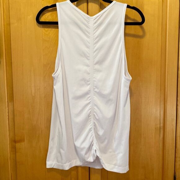 Fabletics shirred back stretchy tank - Picture 1 of 4